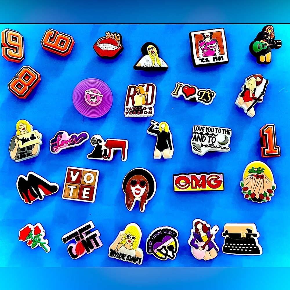 Taylor Swift 28pc croc‎ charms